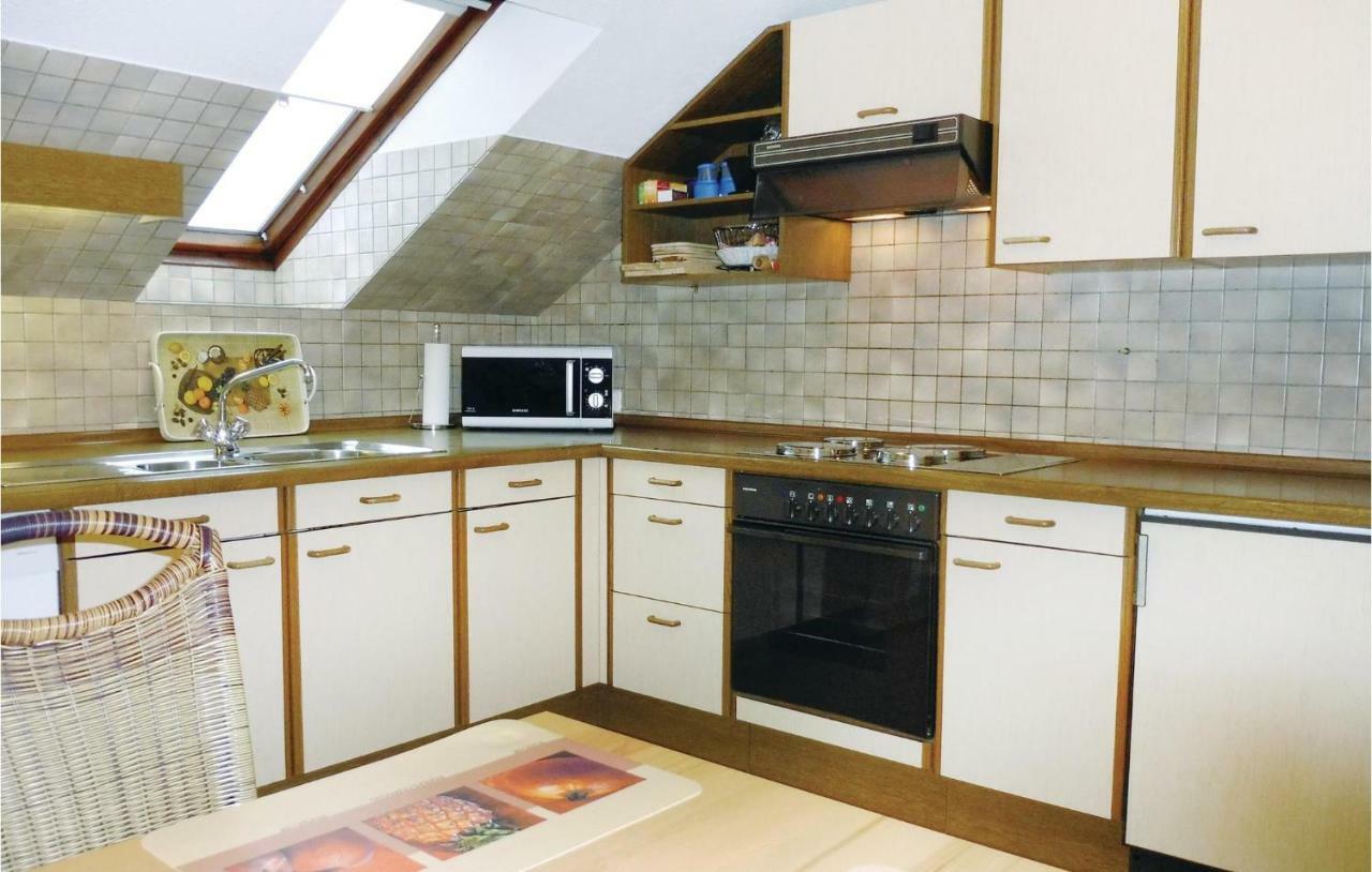 2 Bedroom Nice Apartment In Bad Pyrmont Bagian luar foto