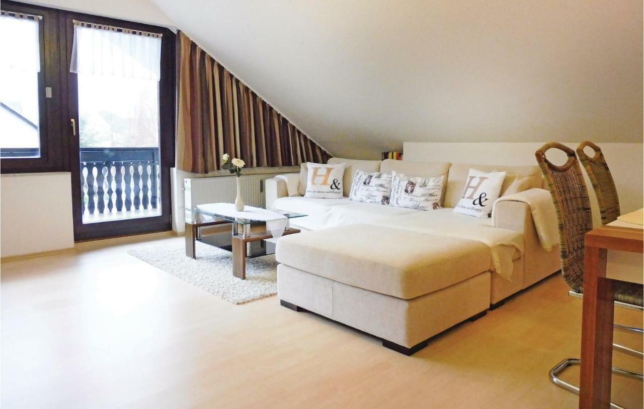 2 Bedroom Nice Apartment In Bad Pyrmont Bagian luar foto